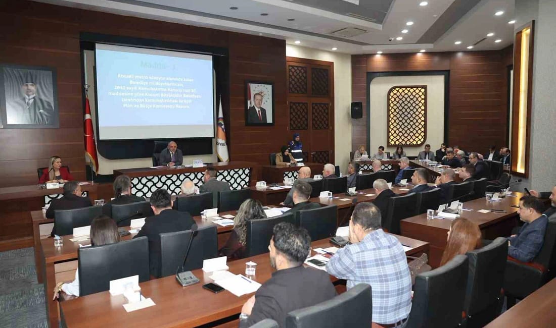 Körfez’de metro durağı için kritik karar oy birliğiyle alındı Körfez Belediye Başkanı Şener Söğüt, Tütünçiftlik Kent Meydanı’ndaki metro durağı