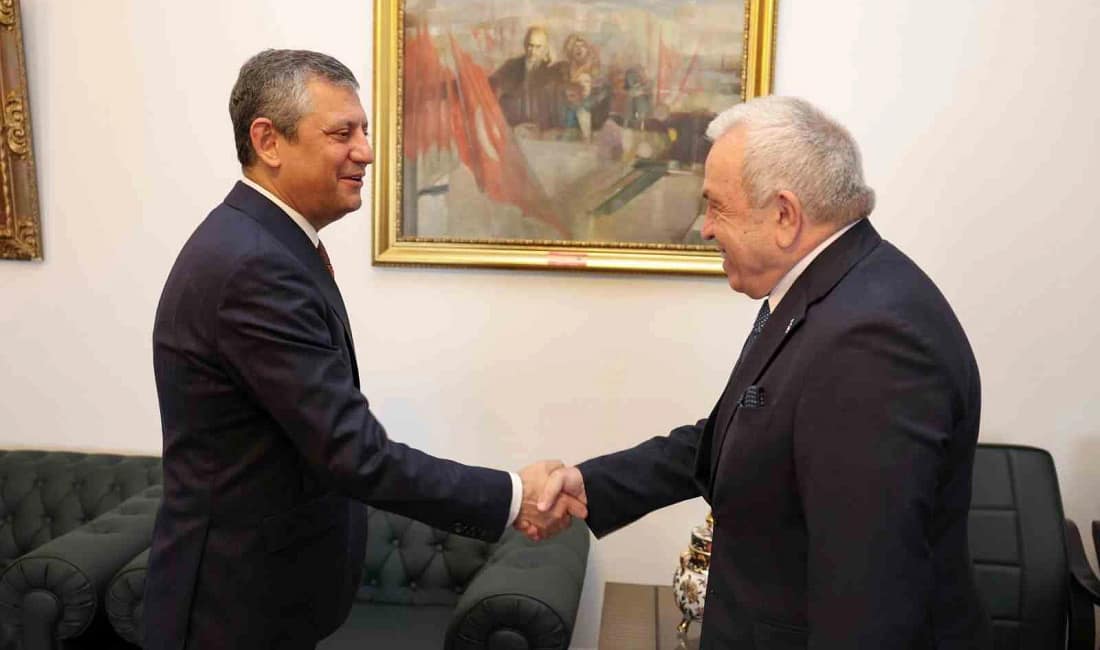 Şadi Özdemir Ankara’da 3 kreş ve 2 yurt için destek aldı Nilüfer Belediye Başkanı Şadi Özdemir, Ankara temaslarında CHP Genel Başkanı