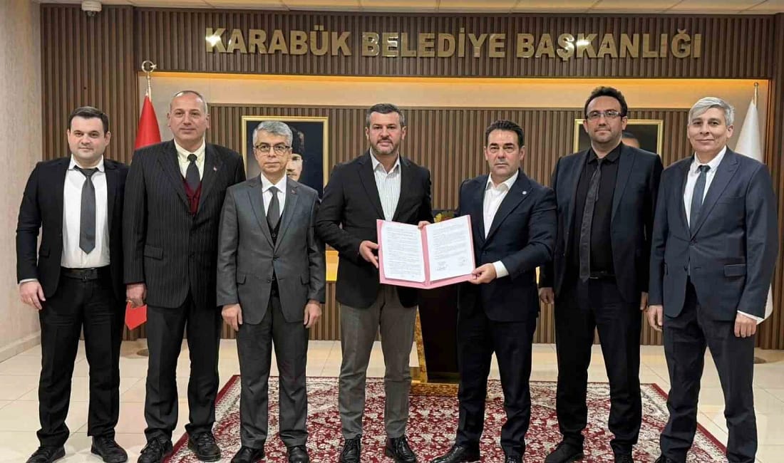 Karabük Belediyesi’nde sosyal denge sözleşmesi imzalandı Karabük Belediyesi ile BEM-BİR-SEN arasında imzalanan Sosyal Denge Sözleşmesi ile