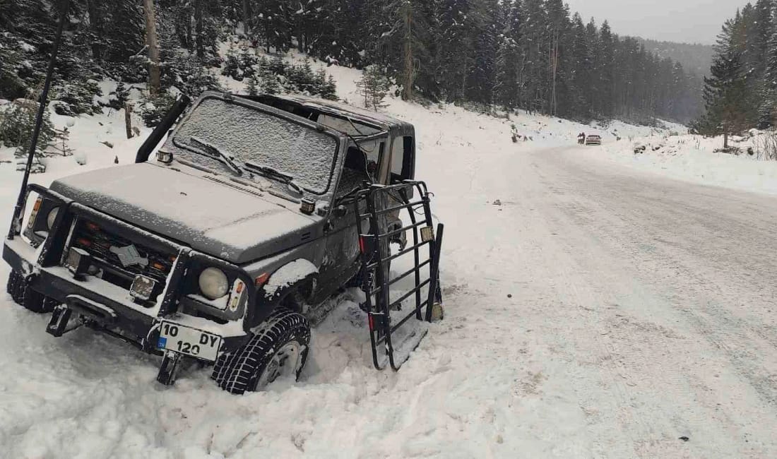 Bilecik’te buzlanma kazaya neden oldu otomobil takla attı Bilecik’in Bozüyük ilçesinde buzlanma nedeniyle takla atan araçta 1 kişi