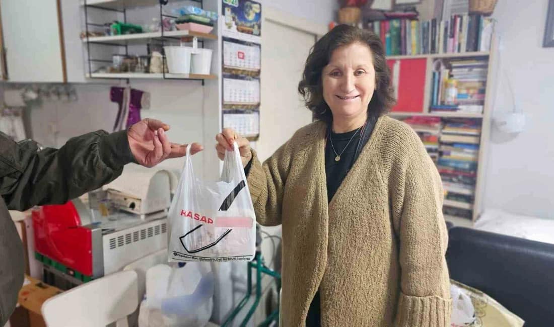 Bandırma’da Ramazan öncesi 40 aileye kıyma desteği Bandırma Paşabayır Mahallesi’nde Ramazan öncesi hayırsever bir kasabın bağışıyla 40