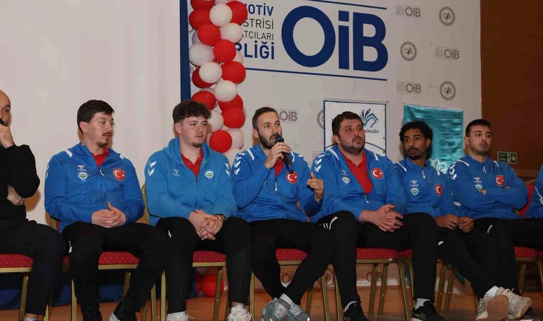 Nilüferli hentbolcular öğrencilerle buluştu Süper Kupa şampiyonu Nilüfer Belediyespor Erkek Hentbol Takımı sporcuları, Bursa’da