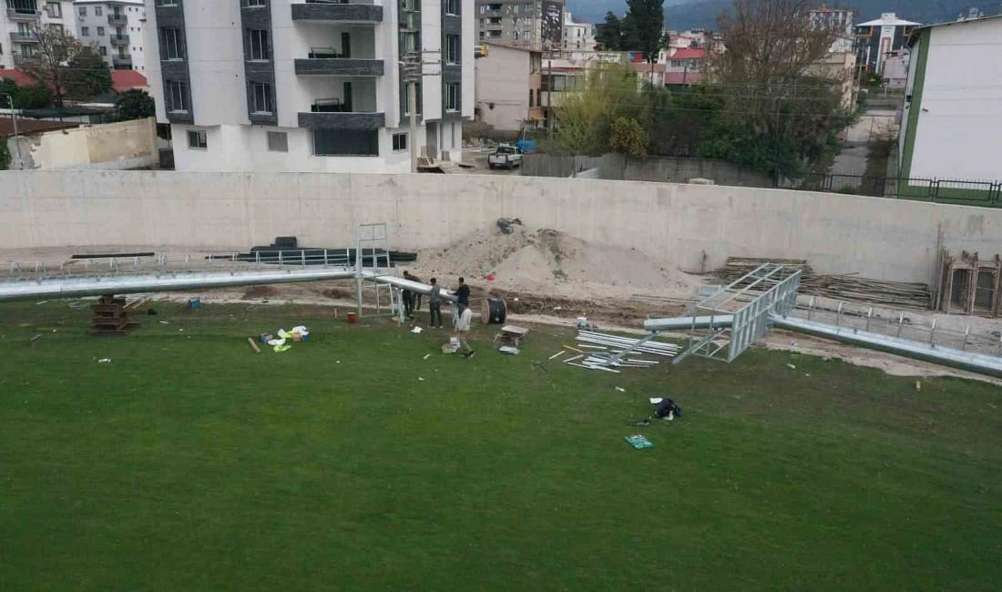 Osmaniye’de 7 Ocak Stadyumu hızla yükseliyor Depremde yıkılan 7 Ocak Stadyumu’nun yerine yapılan yeni proje %35