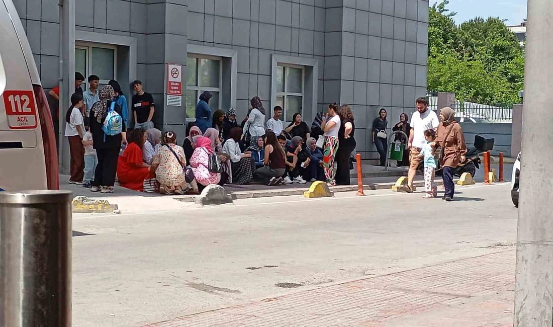 16 yaşındaki motosiklet sürücüsü hayatını kaybetti Bursa’da meydana gelen motosiklet kazasında 16 yaşındaki sürücü kaldırıldığı hastanede