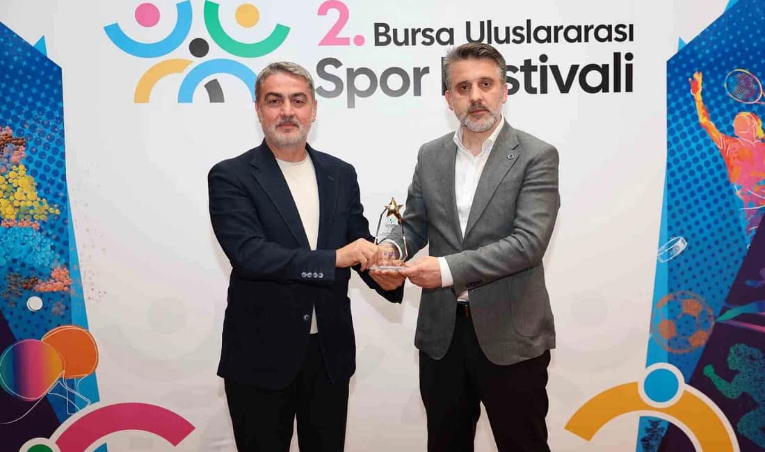 Başkan Vekili Biba: “Çocukların sporla büyüdüğü bir Bursa için çalışıyoruz” Bursa Valiliği ve Bursa Büyükşehir Belediyesi öncülüğünde, Gençlik ve Spor