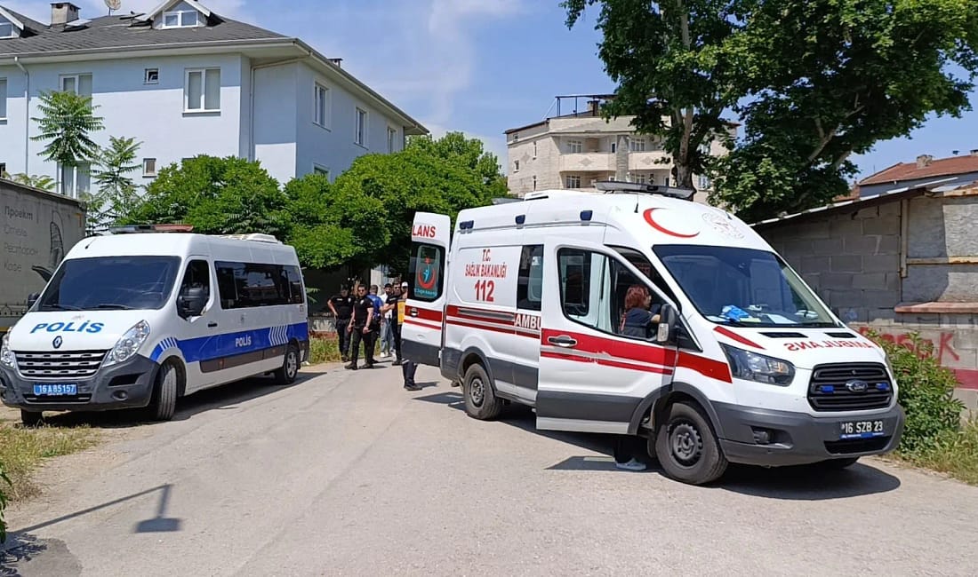 Bisikletten düşen yaşlı adam hayatını kaybetti Bursa’nın İnegöl ilçesinde bisikletiyle seyir halindeyken fenalaştığı iddia edilen 74