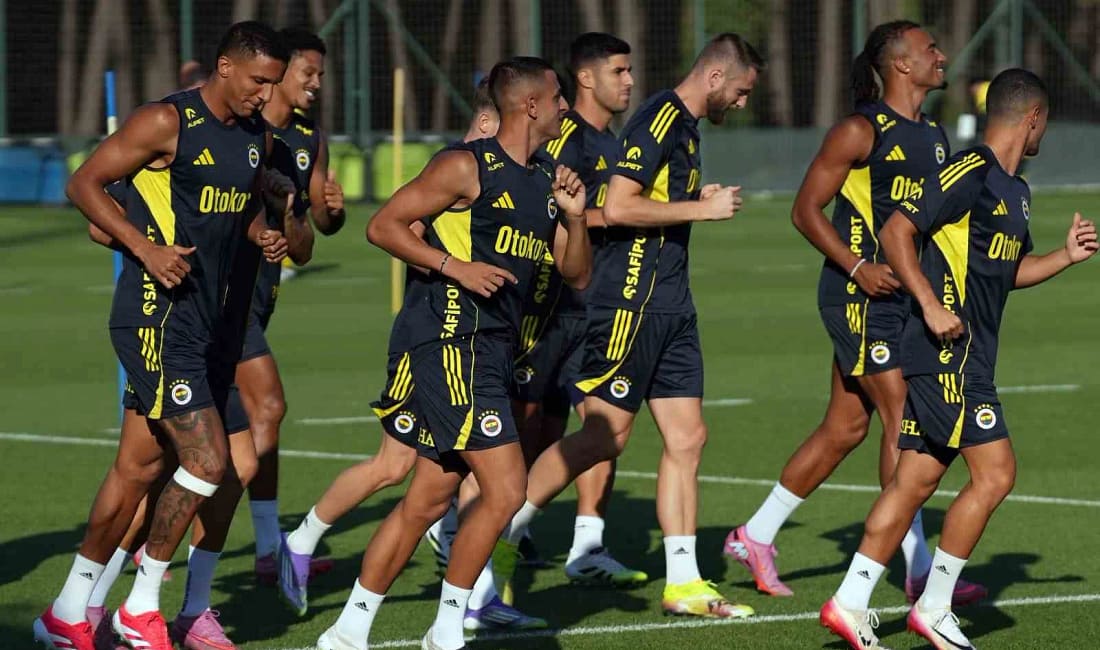 Fenerbahçe, Avusturya’da yapacağı kampta 3 hazırlık maçı oynayacak Fenerbahçe, 2026-2027 sezonu öncesi 5-16 Temmuz tarihleri arasında Avusturya’da kamp