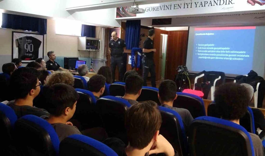 Yaz tatilinde deniz polislerinden kritik uyarılar Bursa’nın Mudanya ilçesinde bulunan Sami Evkuran Anadolu Lisesi’nde, yaz aylarının