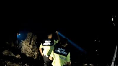 Çakmak Köyü’nde alevlerle mücadele sürerken bir şahsın ormanı yeniden yakmaya