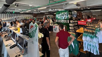 Bursaspor’un Retro ve İntertoto koleksiyonları stadyum mağazasında satışa çıktı. Taraftarlar