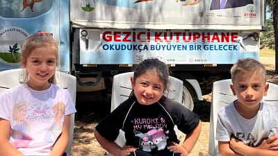 Bursa Osmangazi Belediyesi, Gezici Kütüphane bünyesinde düzenlediği ‘Masal Dinletisi’ etkinliği