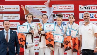 Bursa'da Osmangazi Belediyespor Kulübü sporcusu Beren Çelik, Türkiye Judo Federasyonu