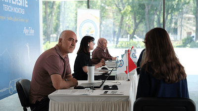 İnegöl Belediyesi, üniversite tercihleri sırasında gençlere yardımcı olabilmek adına alanında