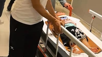 İnegöl’ün Cerrah Mahallesi’nde apartman balkonundan düşen 2 yaşındaki Merve A.,