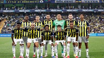 Fenerbahçe, Şampiyonlar Ligi play off turunda Benfica ile karşılaşıyor. Taraftarlar