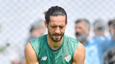 Adem Çağlayan yönetimindeki idmanın ilk bölümü kuvvet çalışmasıyla başladı, geniş