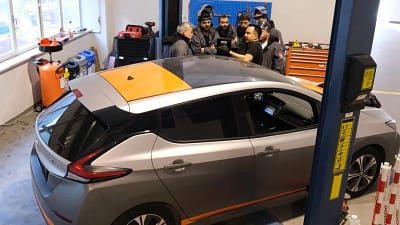 BTSO Eğitim Vakfı bünyesindeki BUTGEM, elektrikli ve hibrit araçlara yönelik