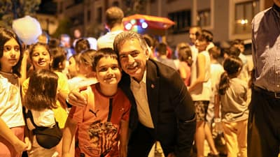 Gemlik Belediyesi, yaz etkinlikleri kapsamında Eşref Dinçer Mahallesi’nde çocuklara yönelik