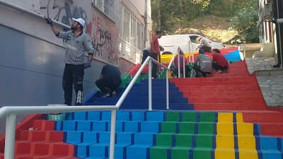 Bursa'da görüntü kirliliğine yol açan trafo binaları, istinat duvarları ve