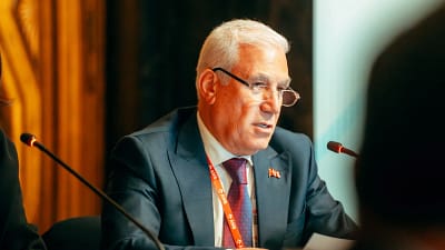 İspanya’nın Barselona kentinde düzenlenen ‘Dünya Metropol Zirvesi’nde (10. EMA Forumu)