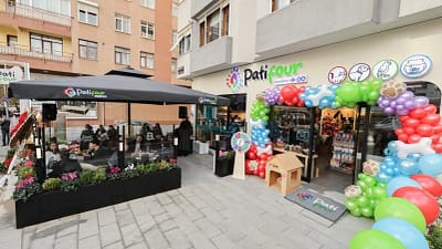 CarrefourSA, evcil hayvan sahiplerinin tüm ihtiyaçlarını tek çatı altında buluşturan