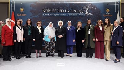 Pazaryeri Belediye Başkanı Zekiye Tekin, AK Parti Kongre Merkezi’ndeki çalıştayın