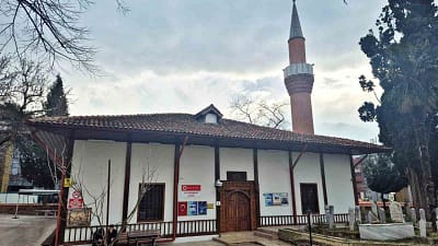 Kestel Belediyesi, Vani Mehmet Camii’nin ihtiyaçları doğrultusunda hayata geçirilen müştemilat