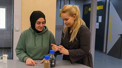 Hitit Üniversitesi’nde TÜBİTAK destekli Milli Teknoloji Atölyesi açıldı, öğrencilerin bilim