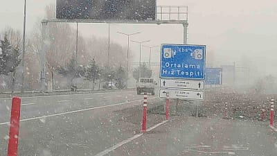 Meteorolojinin uyarı yaptığı Bingöl’de kar yağışı yeniden başladı. Özellikle yüksek