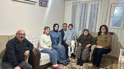 Manisa’nın Sarıgöl ilçesinde Kaymakam Halil Dalak ve eşi Ayfer Dalak,