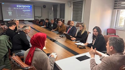 Eskişehir Bilim Olimpiyatları Akademisi Projesi kapsamında matematik ve biyoloji alanlarında