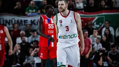 Karşıyaka’nın Polonyalı oyun kurucusu Michal Sokolowski, Büyükçekmece Basketbol karşısındaki performansıyla