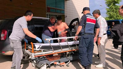 Bursa’nın İnegöl ilçesinde amca çocukları arasında çıkan bıçaklı kavgada 1