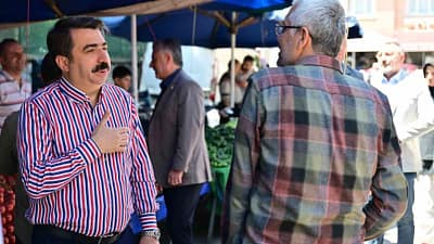 Yıldırım Belediye Başkanı Oktay Yılmaz, bayram öncesinde Sinandede Semt Pazarı