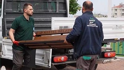 Kestel Belediyesi, kendi atölyelerinde ürettiği kent mobilyalarıyla ilçenin dört bir