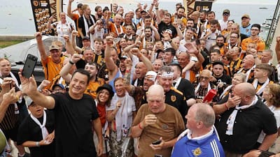 Acun Ilıcalı’nın sahibi olduğu Hull City’nin Premier Lig’e yükselme sevincini