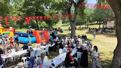 Bursa’nın Kestel ilçesine bağlı Erdoğan Mahallesi’nde geleneksel hale gelen Aydoğdu