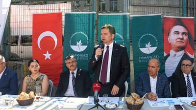 Halkla iç içe bir yönetim anlayışı benimseyen Osmangazi Belediye Başkanı