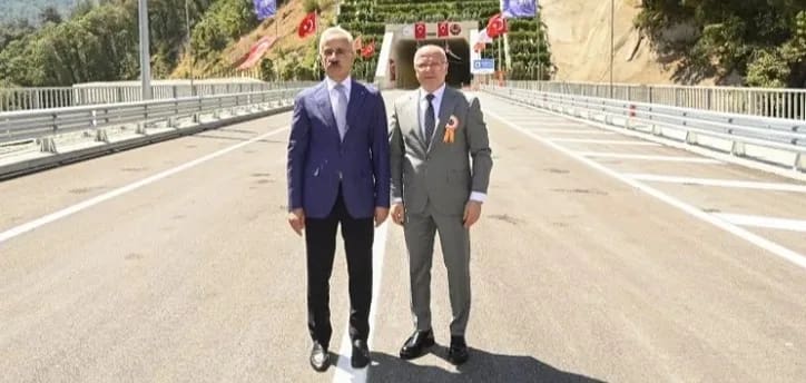 Yeni çevre yolu, hızlı tren ve raylı sistem projeleriyle Bursa’da ulaşım atağı Bakan Uraloğlu’nun Doğancı Tüneli açılışı kapsamında Bursa’ya yaptığı ziyaret, ulaşım