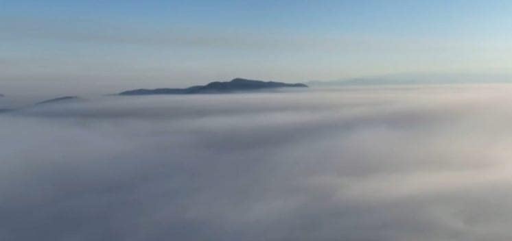 Orhaneli-Harmancık yangını 3. gününde! Duman tabakası sis gibi çöktü Bursa'nın dağ ilçelerinde üç gündür süren orman yangını, sabah saatlerinde
