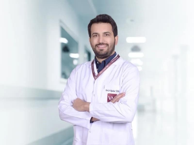 “Sınav endişesi başarıyı gölgeleyebilir” Psikiyatri Uzmanı Dr. Oğuzhan Tüzün, sınav dönemlerinde öğrencilerde görülen endişenin