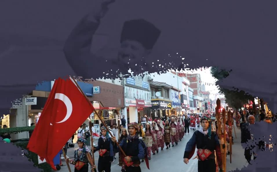 İnegöl’de “Zaferden Kurtuluşa” coşkusu İnegöl’de 30 Ağustos Zafer Bayramı’yla başlayıp 6 Eylül İnegöl’ün düşman