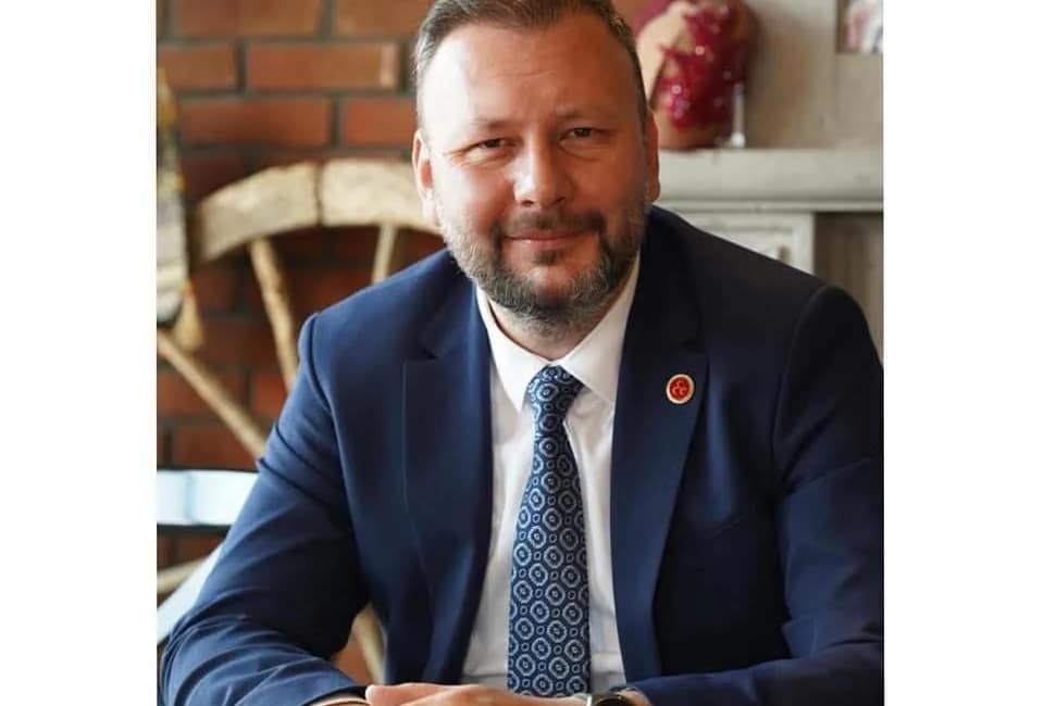 MHP Kocaeli İl Başkanlığında görev değişimi MHP Kocaeli İl Başkanlığında görev değişimi yapıldı. Parti tüzüğü gereğince