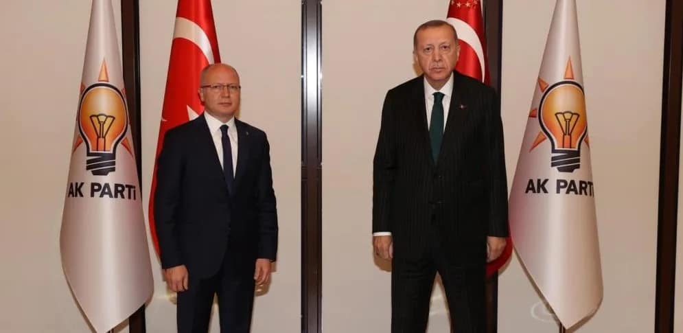 Davut Gürkan’dan 24. yıl mesajı… AK Parti Bursa İl Başkanı Davut Gürkan, AK Partinin 24.