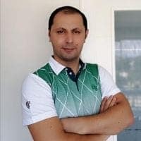 Metin Yüksek yazar fotoğrafı