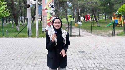 Uşak Üniversitesi İletişim Fakültesi Yeni Medya ve İletişim Bölümü öğrencileri,