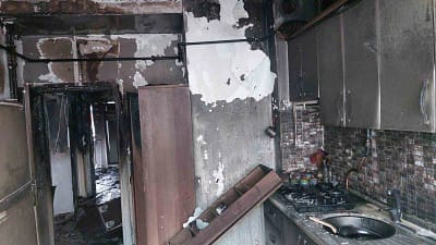 Samsun’un İlkadım ilçesinde çıkan yangında bir apartman dairesi tamamen yanarak