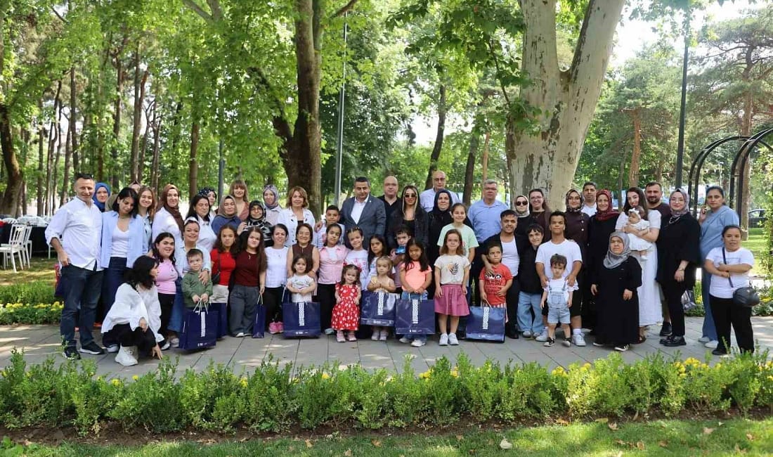Engelli bireyler Bursa’yı gezdi Bursa Büyükşehir Belediyesi, engelli bireylerin toplumsal yaşama tam ve etkin