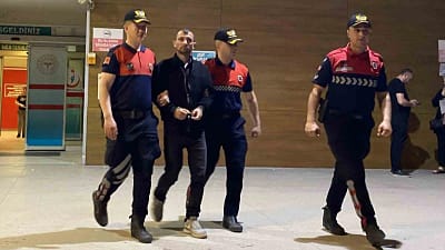 Bursa’nın İnegöl ilçesinde jandarma ekiplerince uyuşturucu ticaretine yönelik düzenlenen geniş