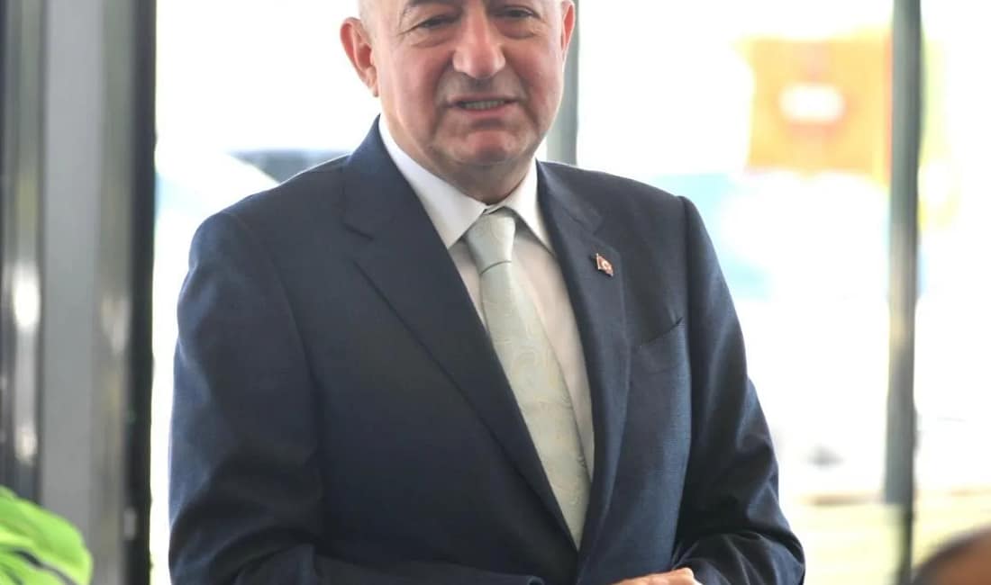 AK Partili Gider: “Doğu Akdeniz’de, Kıbrıs’ta, Yunanistan’ın kendini göstermesi, İsrail’in kışkırtması ve desteklemesiyle biz de bir savaşın içine çekilmeye uğraşıyoruz” Çanakkale’nin Lapseki ilçesine bağlı Umurbey beldesinde, mahalle ve köy muhtarlarıyla